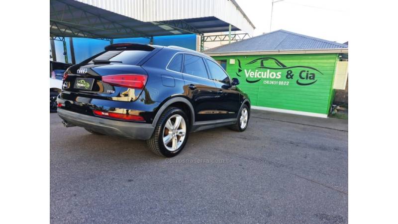 AUDI - Q3 - 2018/2018 - Preta - R$ 107.900,00