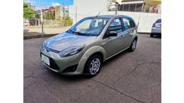 FORD - FIESTA - 2013/2014 - Prata - R$ 33.500,00