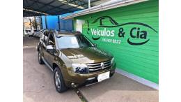 RENAULT - DUSTER - 2015/2015 - Verde - R$ 55.000,00