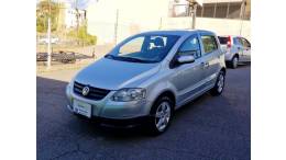 VOLKSWAGEN - FOX - 2009/2010 - Prata - R$ 35.000,00
