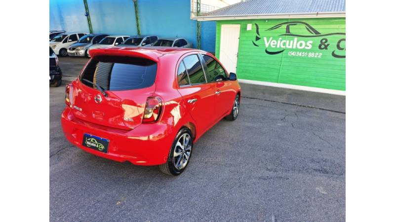 NISSAN - MARCH - 2014/2015 - Vermelha - R$ 43.800,00
