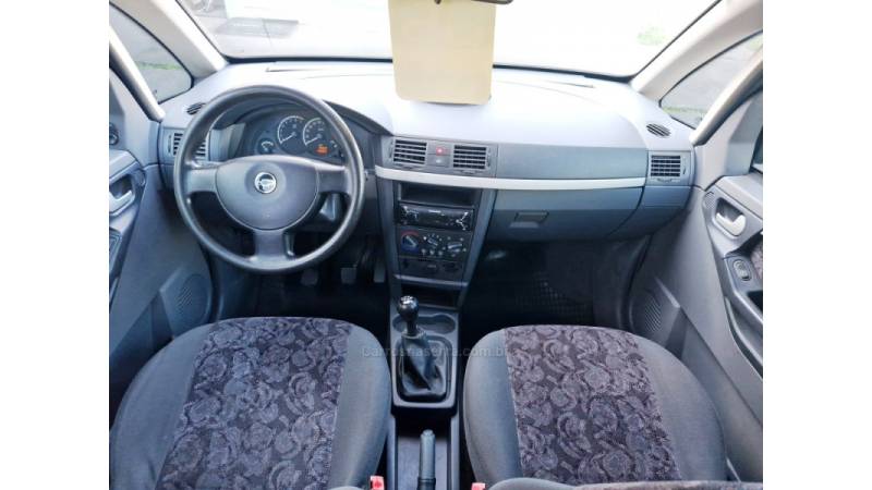 CHEVROLET - MERIVA - 2005/2005 - Prata - R$ 26.000,00