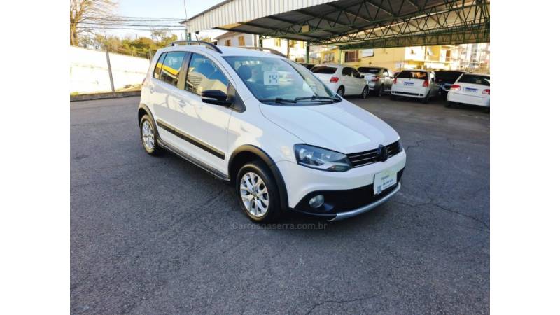 VOLKSWAGEN - CROSSFOX - 2014/2014 - Branca - R$ 48.500,00