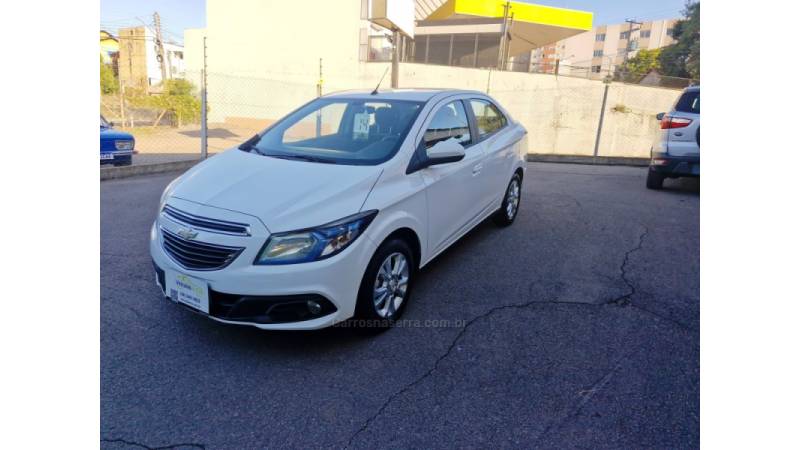 CHEVROLET - PRISMA - 2013/2014 - Branca - R$ 55.000,00