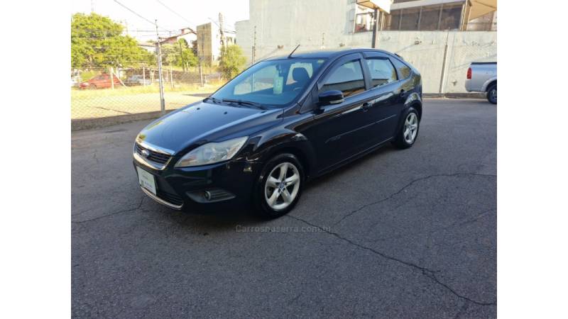FORD - FOCUS - 2013/2013 - Preta - R$ 47.300,00