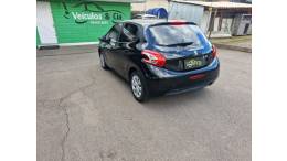 PEUGEOT - 208 - 2013/2014 - Preta - R$ 37.000,00