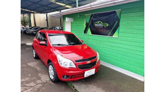 CHEVROLET - AGILE - 2010/2011 - Vermelha - R$ 34.500,00
