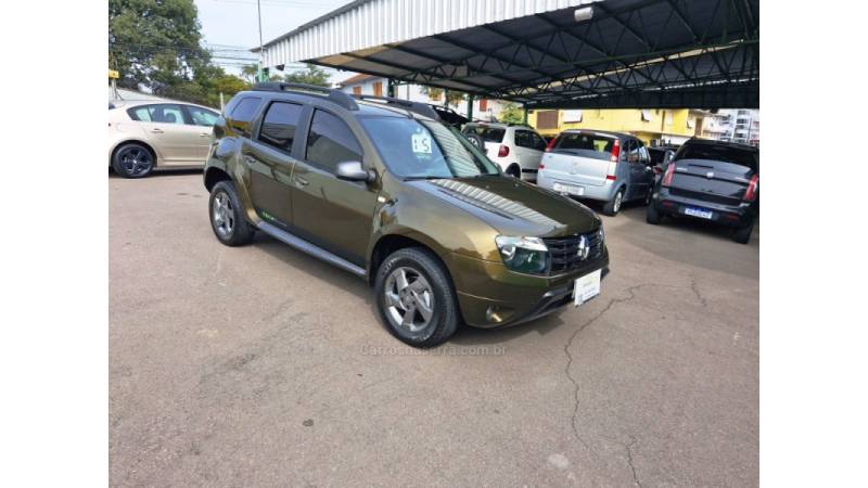 RENAULT - DUSTER - 2015/2015 - Verde - R$ 55.000,00