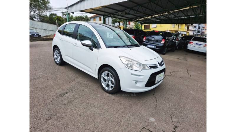 CITROËN - C3 - 2016/2017 - Branca - R$ 57.900,00