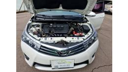 TOYOTA - COROLLA - 2015/2016 - Branca - R$ 89.800,00