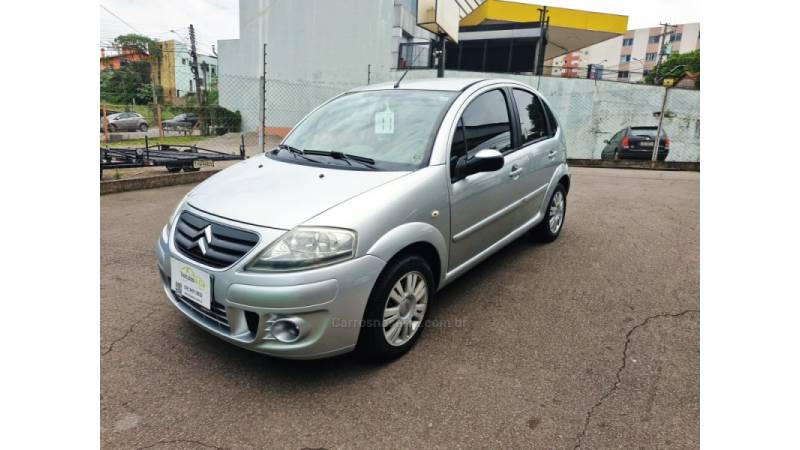 CITROËN - C3 - 2010/2011 - Prata - R$ 30.000,00