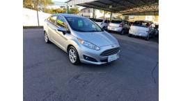 FORD - FIESTA - 2014/2015 - Prata - R$ 46.000,00