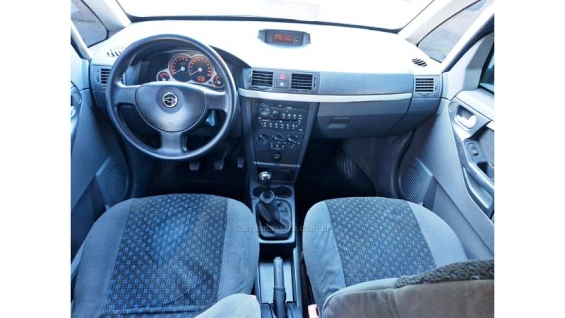 CHEVROLET - MERIVA - 2010/2011 - Branca - R$ 33.500,00
