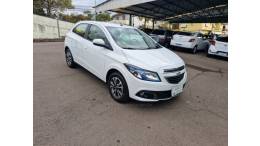 CHEVROLET - ONIX - 2015/2015 - Branca - R$ 55.000,00