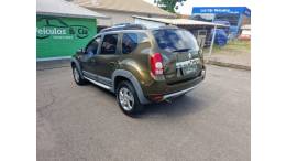 RENAULT - DUSTER - 2013/2014 - Verde - R$ 61.000,00