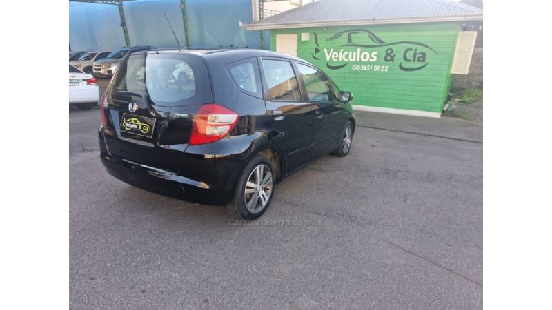 HONDA - FIT - 2009/2010 - Preta - R$ 48.900,00