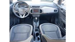 CHEVROLET - PRISMA - 2013/2014 - Branca - R$ 55.000,00