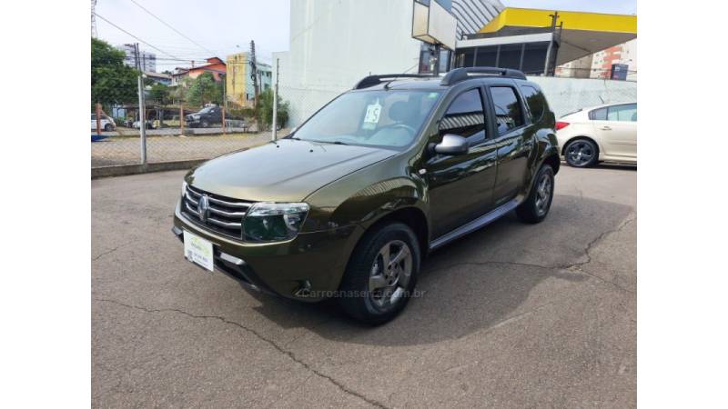 RENAULT - DUSTER - 2015/2015 - Verde - R$ 55.000,00