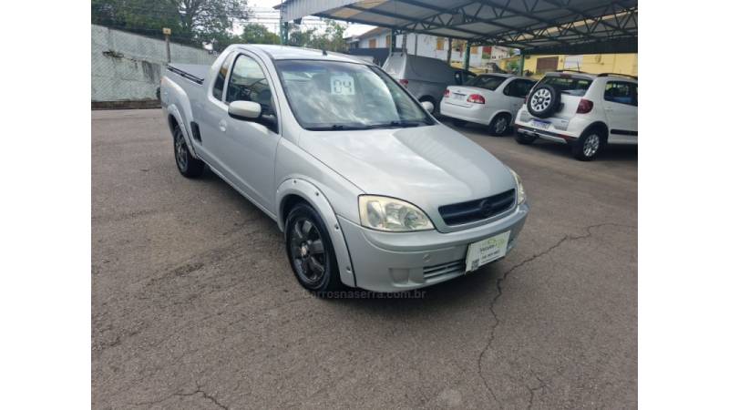 CHEVROLET - MONTANA - 2004/2004 - Prata - R$ 34.800,00