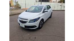 CHEVROLET - ONIX - 2015/2015 - Branca - R$ 55.000,00