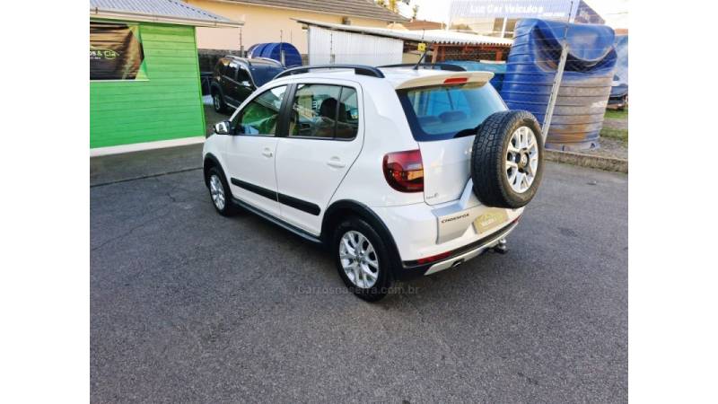 VOLKSWAGEN - CROSSFOX - 2014/2014 - Branca - R$ 48.500,00