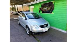 VOLKSWAGEN - FOX - 2009/2010 - Prata - R$ 35.000,00
