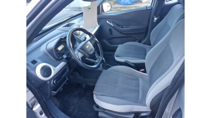 CHEVROLET - MONTANA - 2017/2018 - Prata - R$ 54.900,00