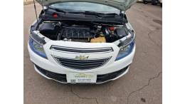 CHEVROLET - ONIX - 2015/2015 - Branca - R$ 55.000,00