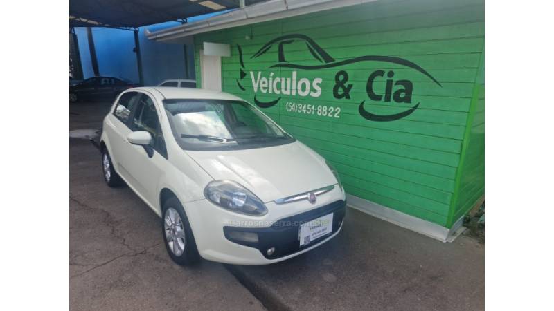 FIAT - PUNTO - 2014/2015 - Branca - R$ 45.500,00