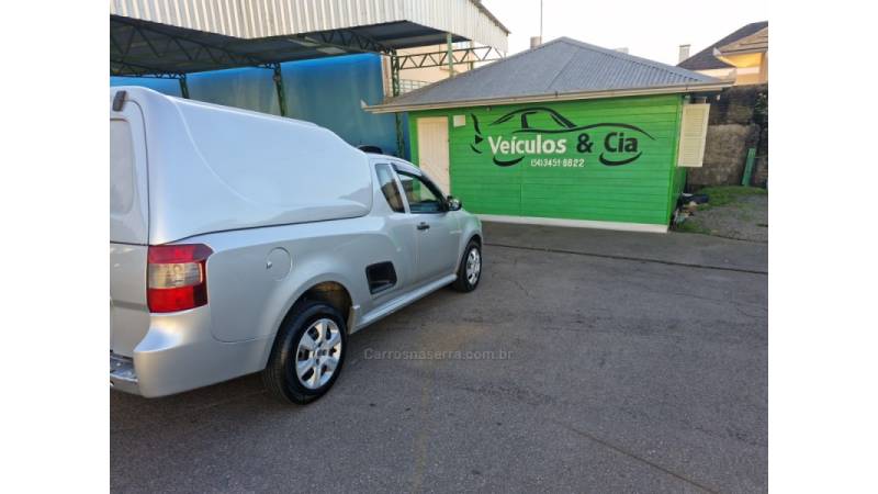 CHEVROLET - MONTANA - 2017/2018 - Prata - R$ 54.900,00