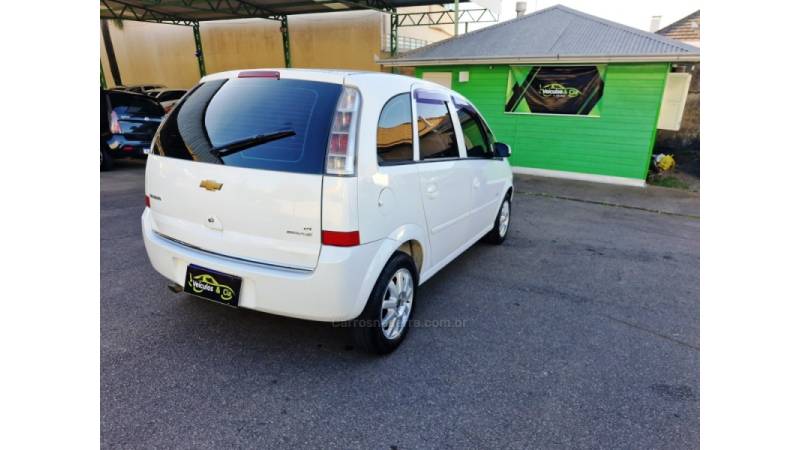CHEVROLET - MERIVA - 2010/2011 - Branca - R$ 33.500,00