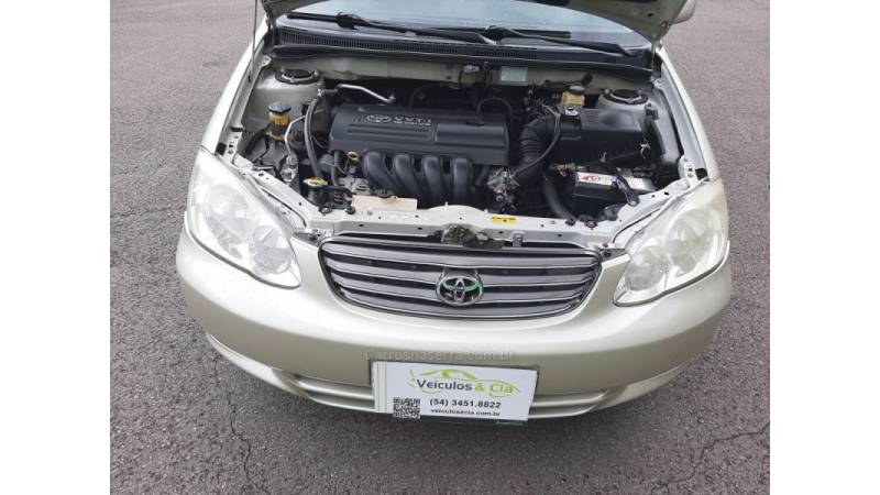 TOYOTA - COROLLA - 2004/2004 - Bege - R$ 32.500,00