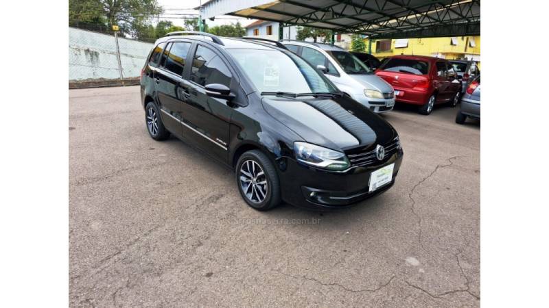 VOLKSWAGEN - SPACEFOX - 2011/2012 - Preta - R$ 43.900,00