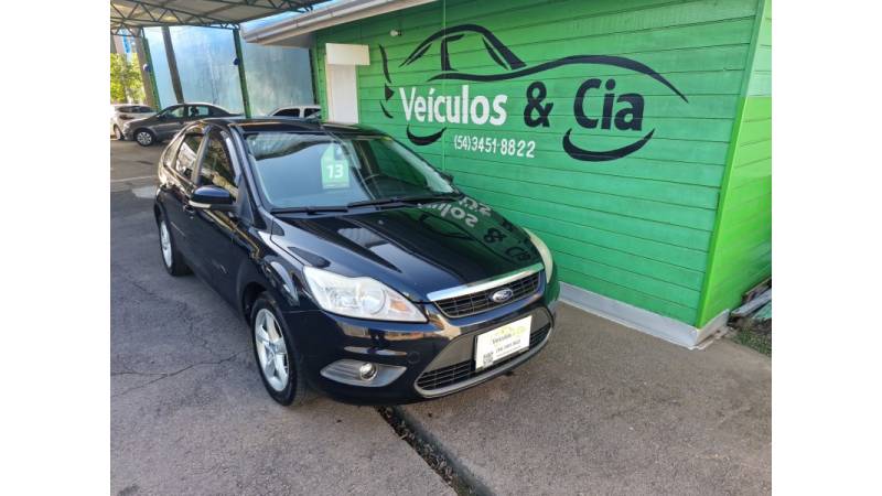 FORD - FOCUS - 2013/2013 - Preta - R$ 47.300,00